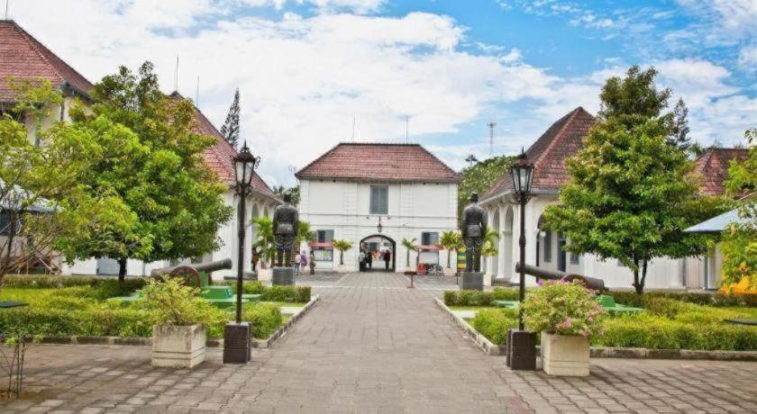 Oyo 347 Bayang Brothers Guest House Maguwo Экстерьер фото